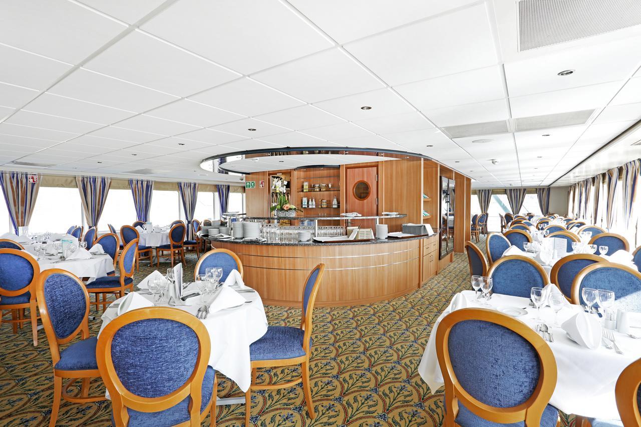 Fairtours Hotelschiff Aurelia**** * Düsseldorf
